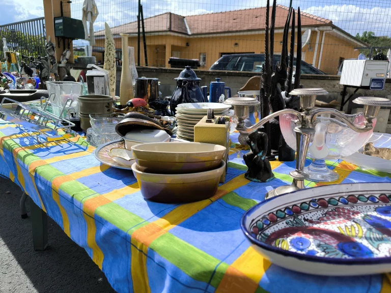 Vide-greniers : comment préparer un stand qui donne envie
