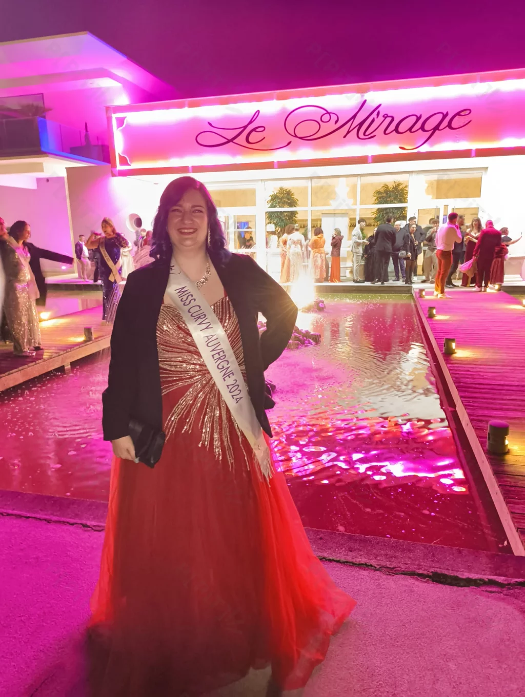 Julie au Mirage cabaret