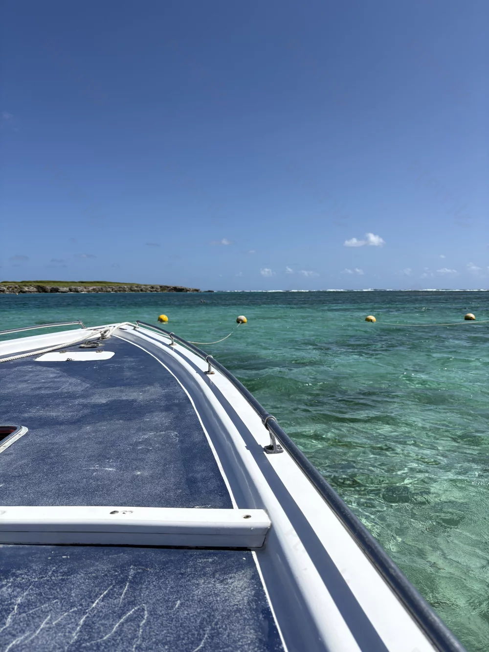 Vue du bateau - Petite Terre