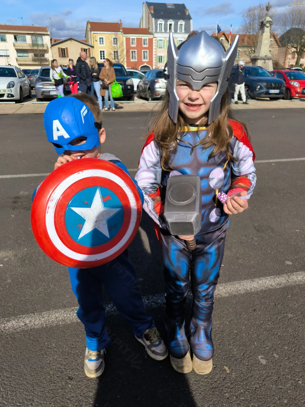 Enfants déguisés en Avengers