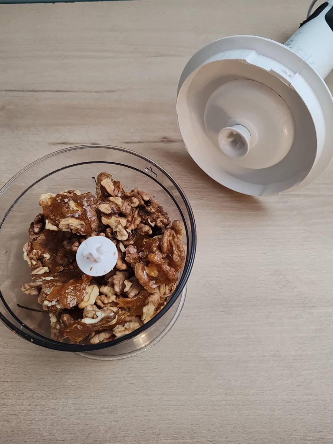 Mixer pour obtenir la pâte de praliné